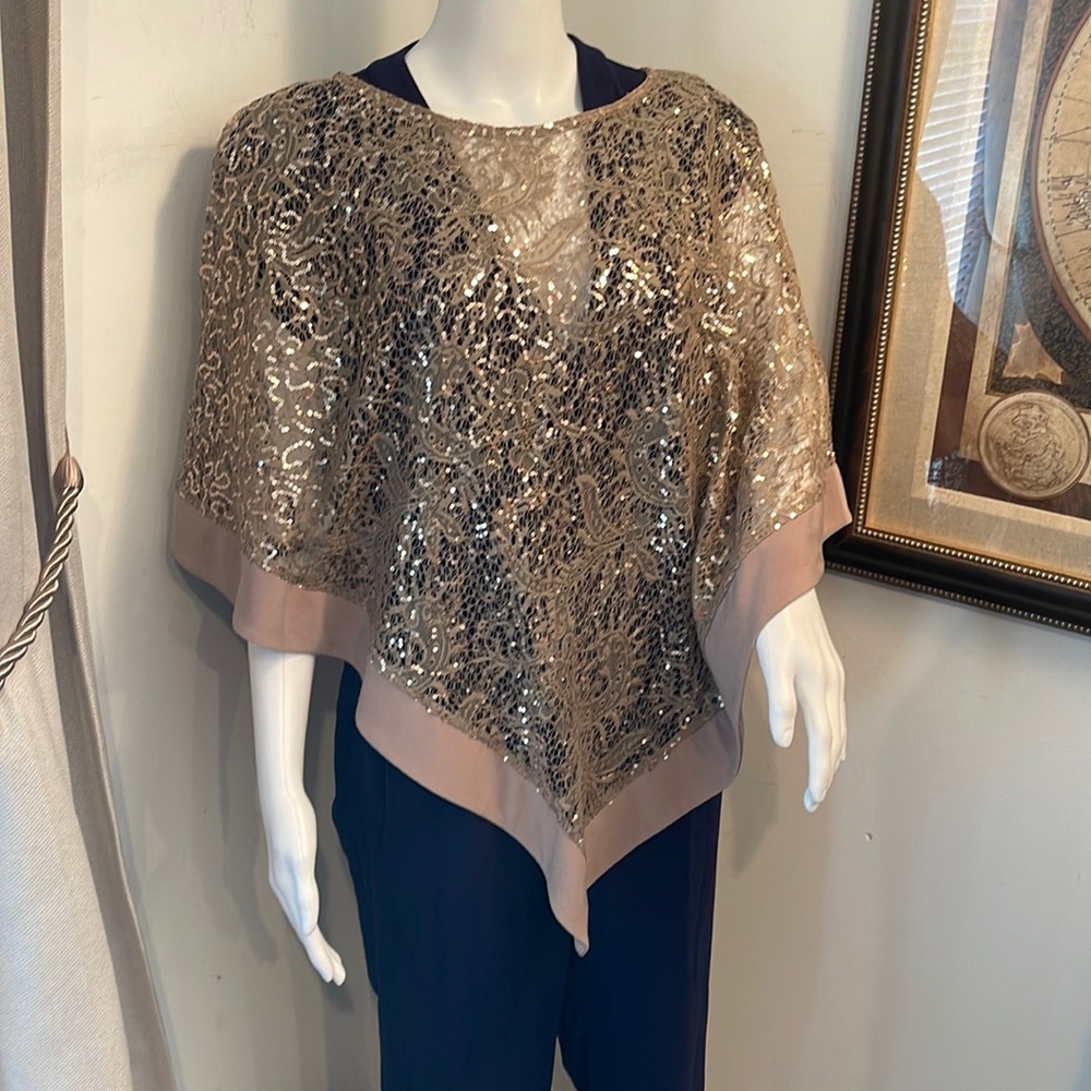 VINTAGE V SHAPED CAPE SIZE 14W BEIGE GOLD SEQUINS